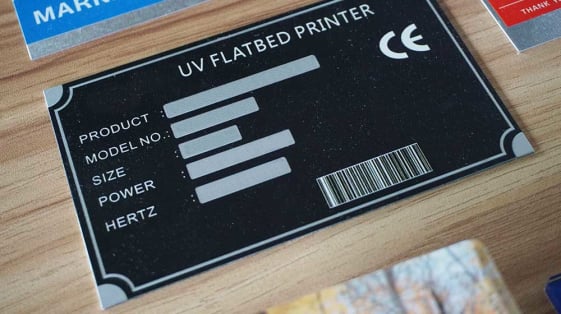 Drukarka do metalu i tabliczek znamionowych